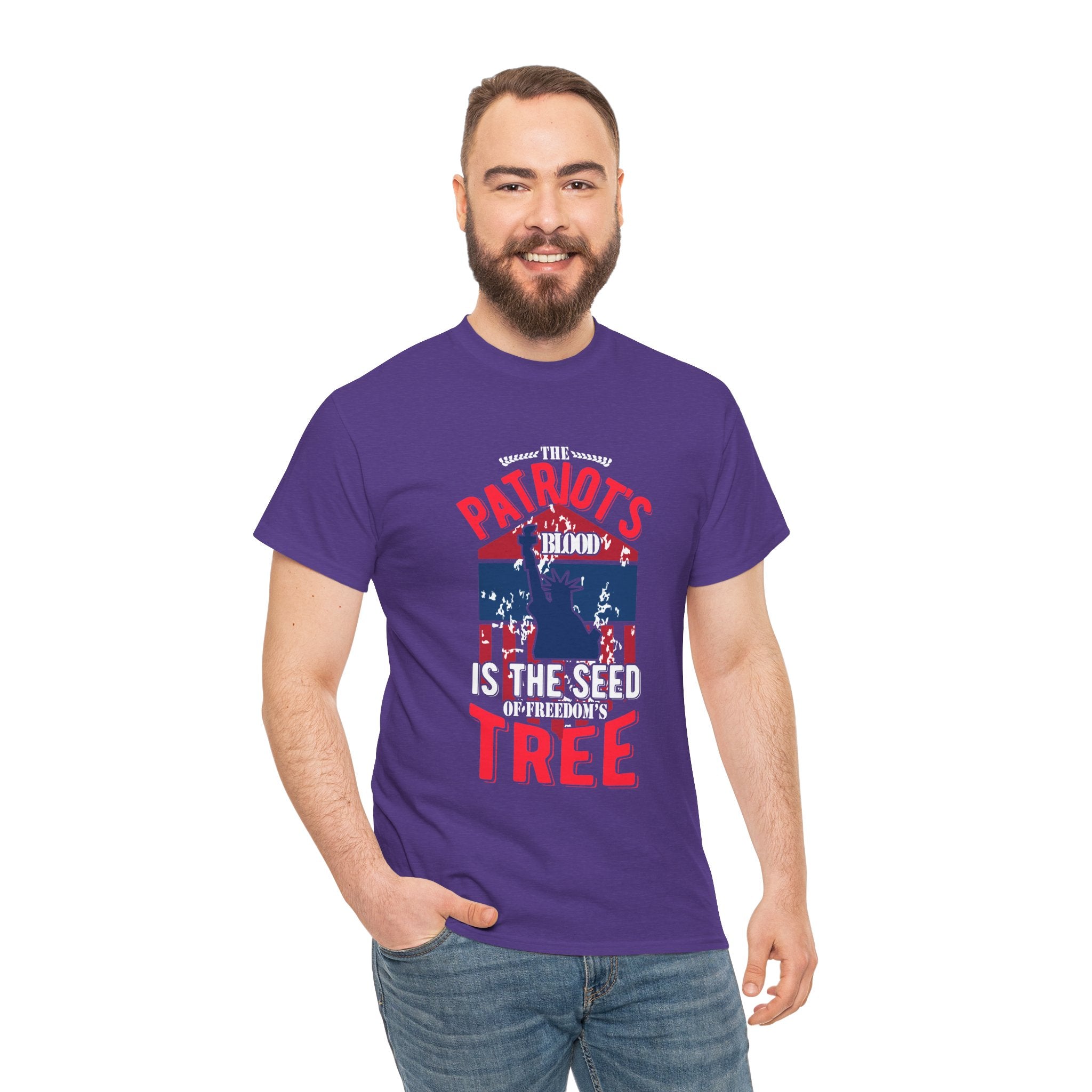 Men’s Patriotic Tree Tee – Celebrate Independence with American Pride