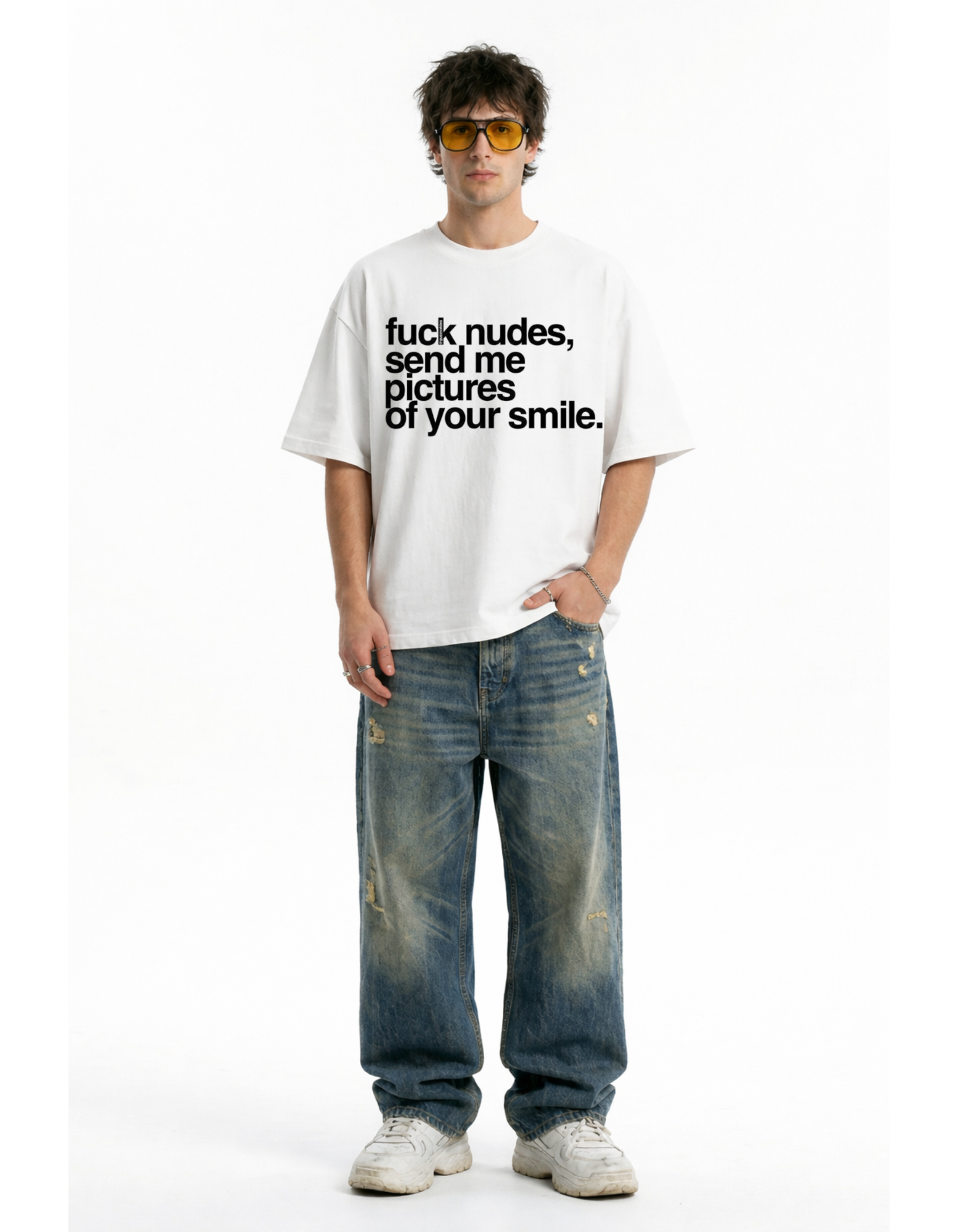 Send me pictures  Oversized T-Shirt