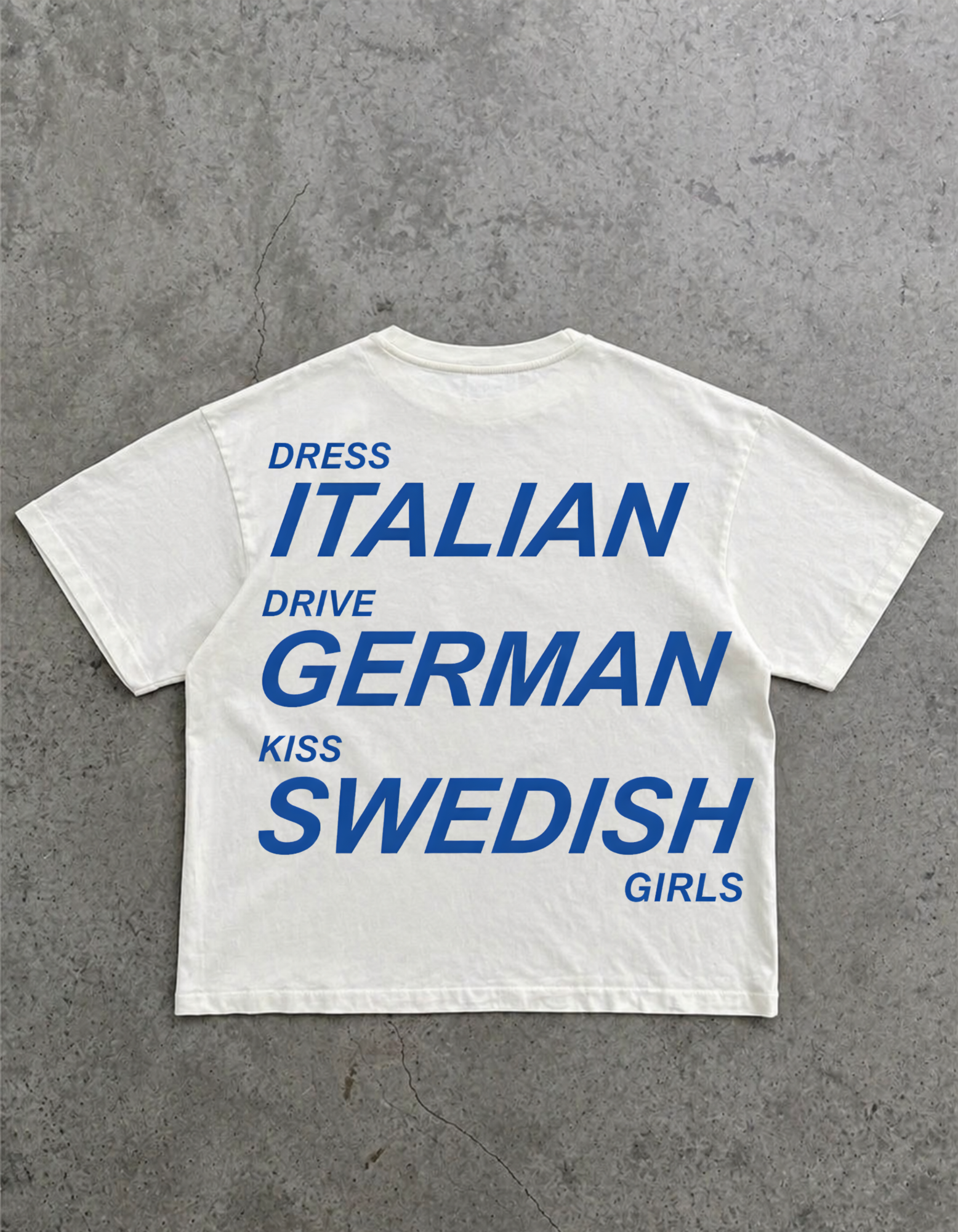 DRESS ITALIAN  Oversized T-Shirt